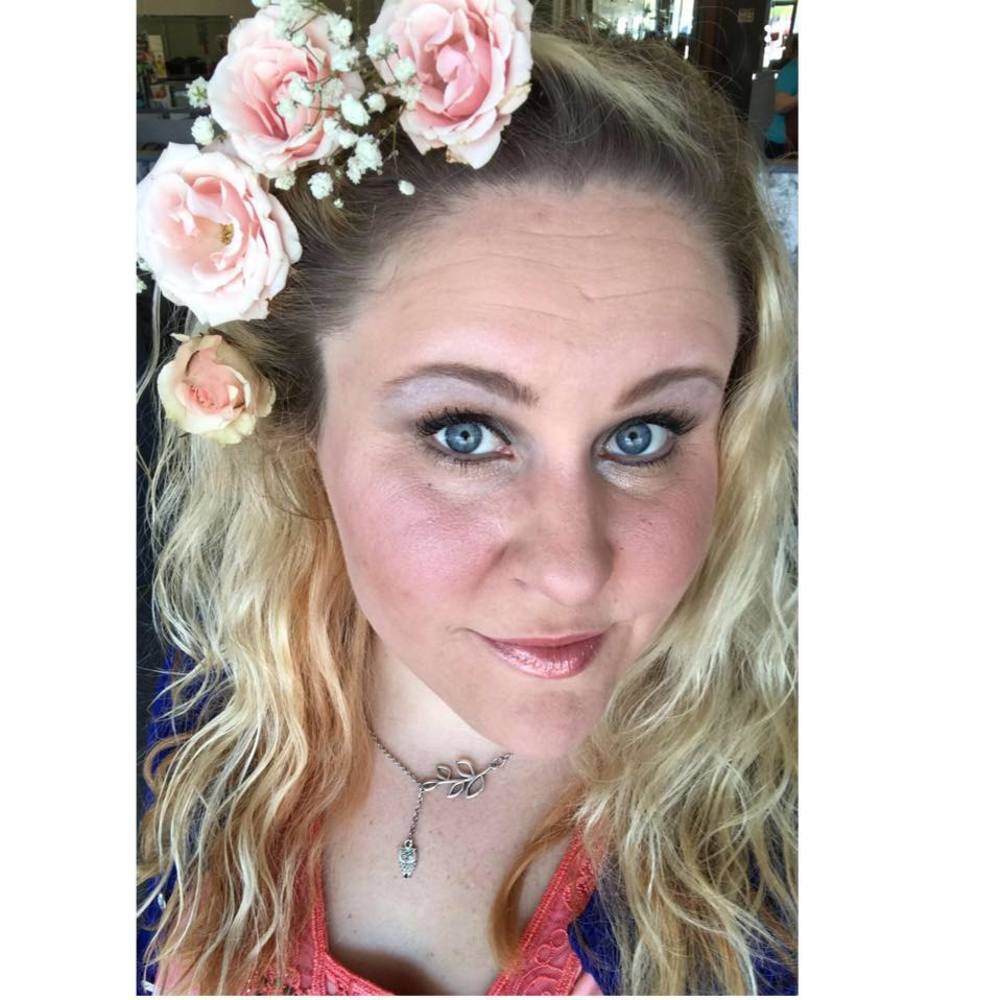 Meet your Posher, Kayla